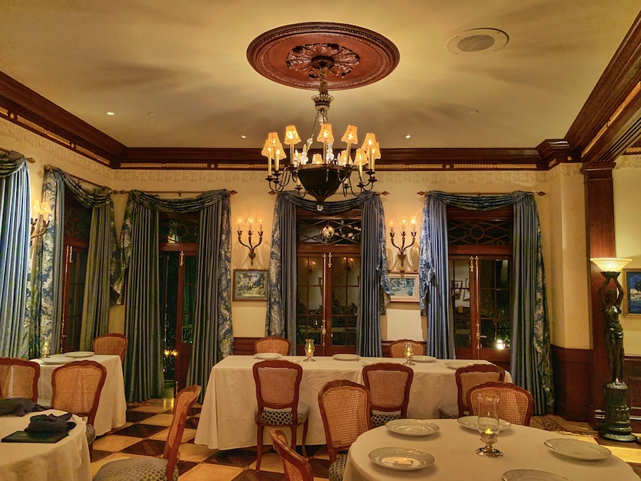 Inside Club 33 At Disneyland Photos And Cost Magic Guidebooks