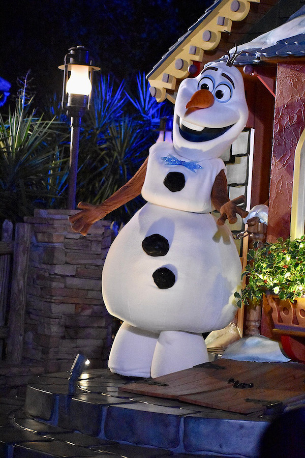 Olaf Mickey's Very Merry Christmas Party