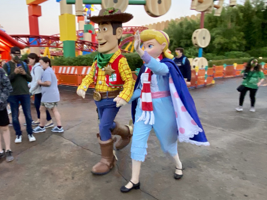 Bo Peep and Woody in Toy Story Land
