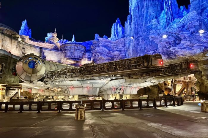 Millennium Falcon FastPass Coming to Disneyland!