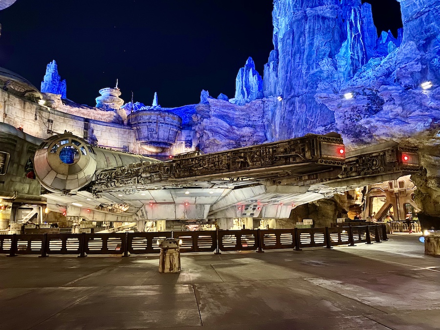 Millennium Falcon: Smugglers Run at Disneyland