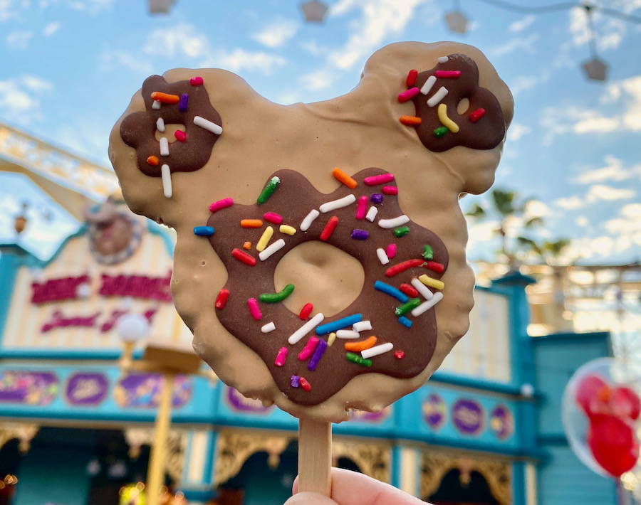 Chocolate-Peanut Butter Rice Crispy (Bing Bong's Sweet Stuff in Pixar Pier)