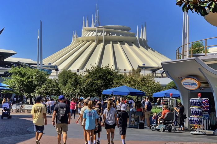 Where Are the FastPass Kiosks in Tomorrowland?