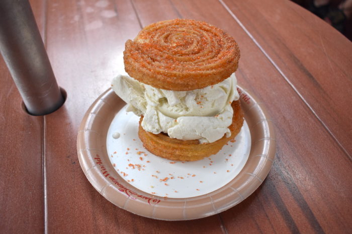 Churro Ice Cream Sandwich Review (Magic Kingdom)