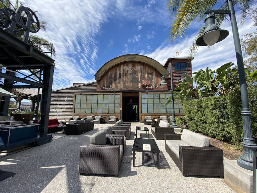 Jock Lindsay's Hangar Bar in Disney Springs