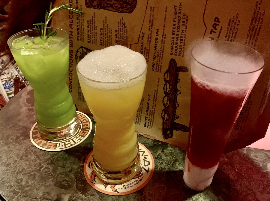 Drink at Oga's Cantina in Star Wars: Galaxy's Edge (Dagobah Slug Slinger, Fuzzy Tauntaun, and Jet Juice)