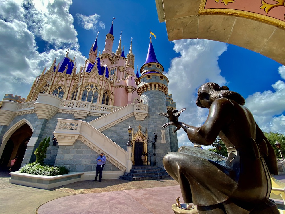 Cinderella fountain at the Magic Kingdom