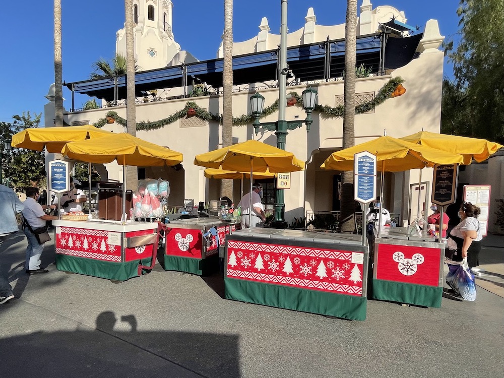 Buena Vista Street snack cart