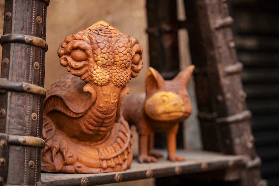 Ithorian and Loth-cat statues Star Wars Trading Post