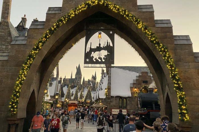 A Look at the Universal Orlando Holiday 2021 Events